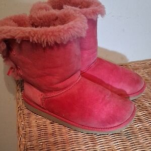 SALE! Authentic UGG Pink Winter Boots Size 5 Fits Womens 6.5/7